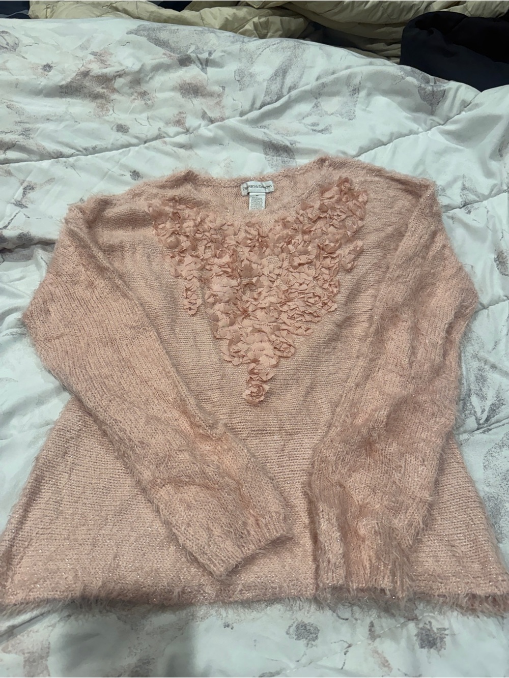Women's Drapers and Damons Blush Pink Floral Appliqué Sweater